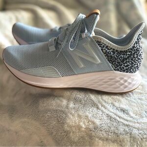 New Balance: Fresh Foam Roav Shoes; Size: 8.5
Color: Light Blue,Gray, & Leopard